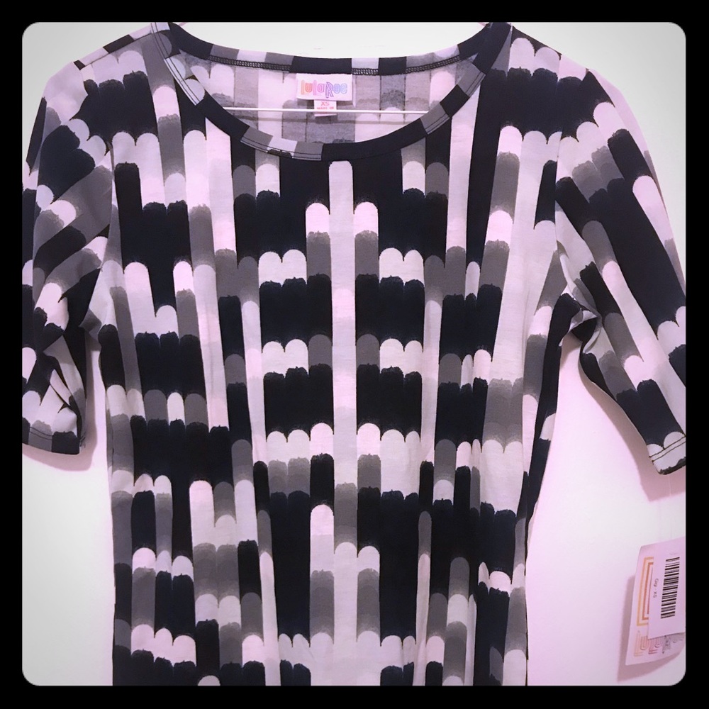 LuLaRoe Gigi Top XS